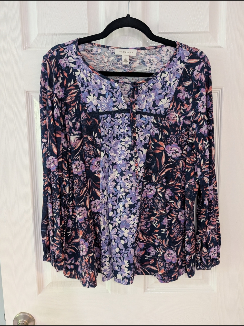 Vintage American Multicolored Floral Printed Long Sleeve Blouse in Size XL